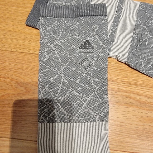 Adidas for Wanderlust - Picture 7 of 8